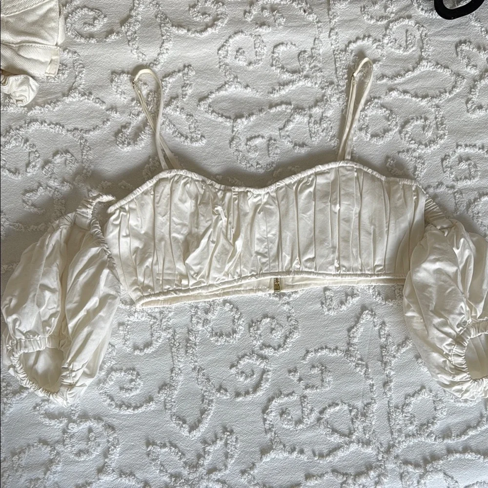 Elegant Cream Women's Top - Picture 3 of 6